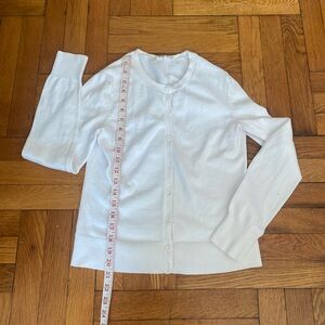 GAP White Cardigan Sweater Classic Button Front Lightweight Knit Size S